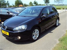 Volkswagen Golf - 1.2 tsi match