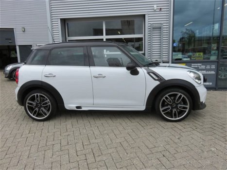 Mini Mini Countryman - 1.6 Cooper S Chili 184PK - JOHN COOPER WORKS - JCW - PANO - LEER - NAVI - PDC - 1