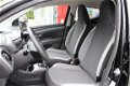 Toyota Aygo - 1.0 VVT-i x-play *PARKEERCAMERA / BLUETOOTH - 1 - Thumbnail