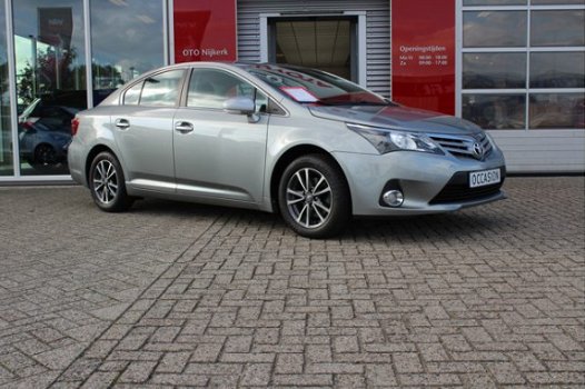 Toyota Avensis - 1.8 VVTi Business - 1