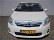 Toyota Auris - 1.8 Full Hybrid Executive 5drs - 1 - Thumbnail