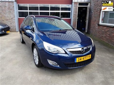 Opel Astra Sports Tourer - 1.4 Turbo Cosmo Automaat, Navi, LMV, Climate, Trekhaak, Garantie, Rijklaa - 1