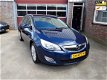 Opel Astra Sports Tourer - 1.4 Turbo Cosmo Automaat, Navi, LMV, Climate, Trekhaak, Garantie, Rijklaa - 1 - Thumbnail