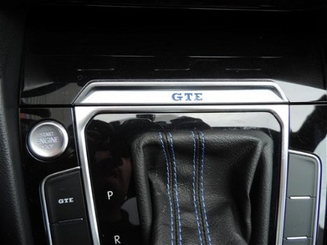 Volkswagen Passat Variant - 1.4 TSI GTE Highline (leer, panodak, 7%bijtelling) - 1
