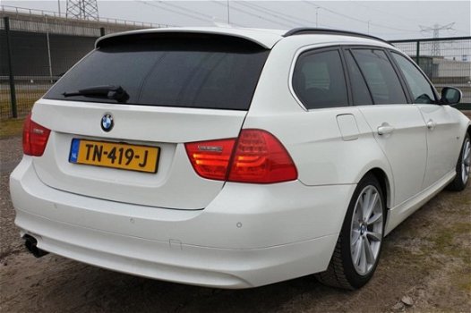 BMW 3-serie Touring - 325d Luxury Line - 1