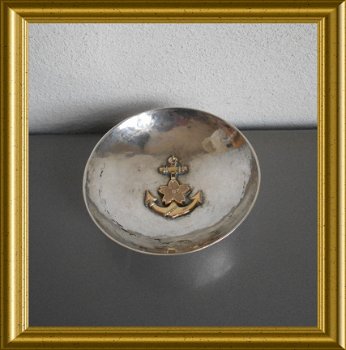 Oude militaire sake cup (zilver met goud) : Japanse marine, WW2, Manado landing - 1