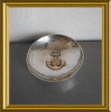 Oude militaire sake cup (zilver met goud) : Japanse marine, WW2, Manado landing