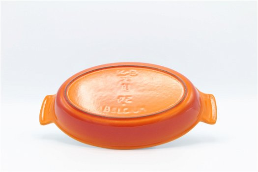 Schitterende vintage gietijzeren ovenschaal van FE, oranjerood 22 cm - 2