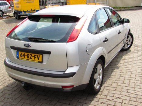 Ford Focus - 1.4-16V Ambiente 5DEURS NW TYPE AIRCO SPORT NW APK - 1