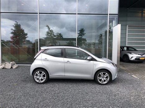 Toyota Aygo - 1.0 VVT-i X-Wave Silver Airco BT Camera Cabrio NL AUTO - 1