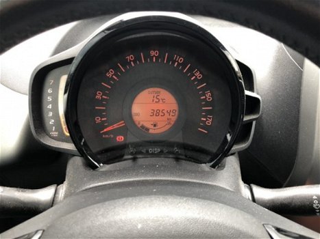 Toyota Aygo - 1.0 VVT-i X-Wave Silver Airco BT Camera Cabrio NL AUTO - 1