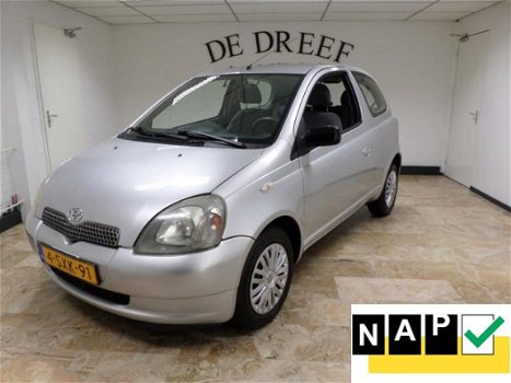 Toyota Yaris - 1.0-16V VVT-i Sol ZONDAG ' s open van 12-tot 17 uur - 1