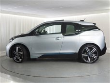 BMW i3 - Comfort Advance / Panoramadak / Camera / Navigatie / dealer onderhouden / Prijs ex btw