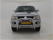 Mitsubishi Pajero Sport - 2.5 TDI 4X4 GRIJS KENTEKEN - 1 - Thumbnail