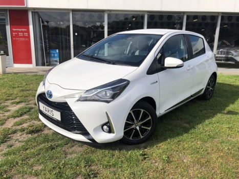 Toyota Yaris - 1.5 Hybrid DESIGN | LM VELGEN | TSS | STOELVERWARMING - 1