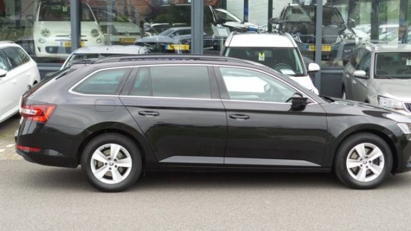 Skoda Superb Combi - 2.0 TDI DSG Ambition 190 PK - 1