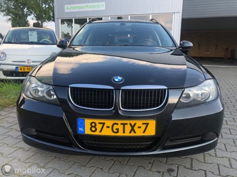 BMW 3-serie Touring - 318i - 1