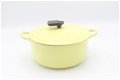 Bijzondere vintage gietijzeren pan van Le Creuset, model D, geel 22 cm - 2 - Thumbnail