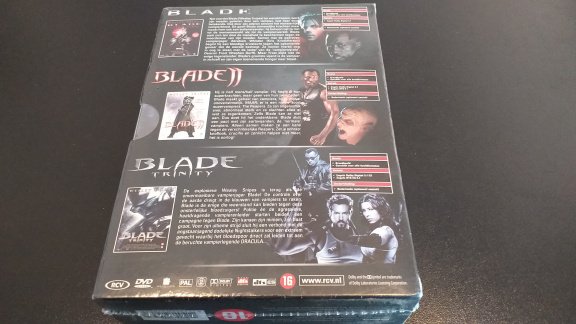 Blade wesley snipes nieuw en geseald 3 dvd box - Afbeelding 2