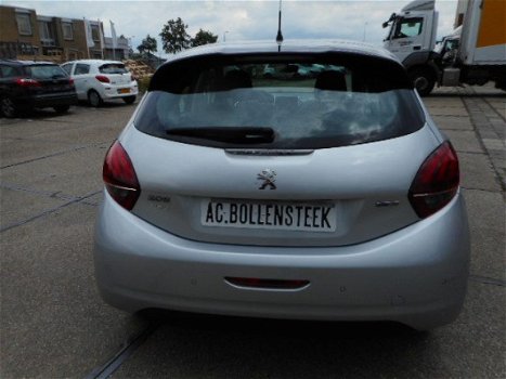 Peugeot 208 - 1.2 PureTech Executive Automaat, Navi, Cruise - 1