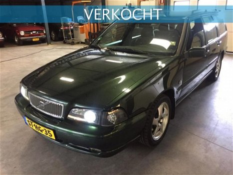 Volvo V70 - V70; 2.5T AUT - 1