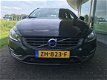 Volvo V60 - 2.0 D4 Summum Automaat Euro6 Sportstoel Trekhaak Park assist voor en achter - 1 - Thumbnail