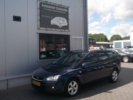 Ford Focus Wagon - 2.0-16V Titanium clima cruise leer lmv 1e eigenaar nw apk - 1