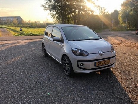 Volkswagen Up! - 1.0 high up BlueM - 1