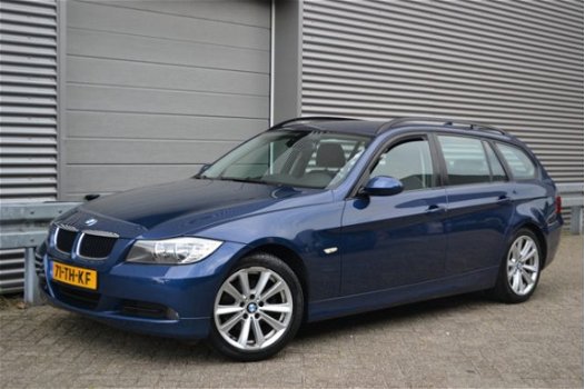 BMW 3-serie Touring - 320i High Executive NAV. PDC LM-VELGEN + INRUIL MOGELIJK - 1