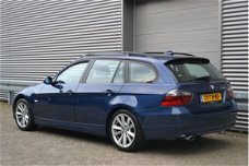 BMW 3-serie Touring - 320i High Executive NAV. PDC LM-VELGEN + INRUIL MOGELIJK