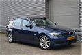 BMW 3-serie Touring - 320i High Executive NAV. PDC LM-VELGEN + INRUIL MOGELIJK - 1 - Thumbnail