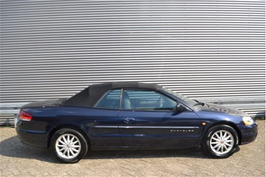 Chrysler Sebring - 2.7i-V6 24V LX Convertible Airco Leder Aut. Lm-Velgen + Inruil Mog - 1