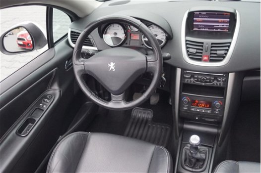 Peugeot 207 CC - 1.6 VTi Cabrio - Navigatie - 6 Maanden BOVAG Garantie - 1