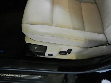 BMW 5-serie Touring - 520d High Executive - 1
