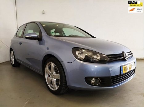 Volkswagen Golf - 2.0 TDI Trendline 119 - 1