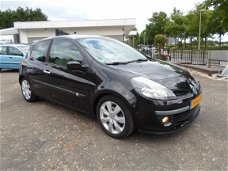 Renault Clio - 1.6-16V nwe model Dynam.Luxe topstaat auto vol extras nwe apk