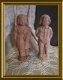 Twee leuke oude klei / aardewerk / terracotta popjes - 1 - Thumbnail
