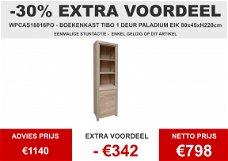 Massieve eiken boekenkast toonzaal model met extra korting van €342