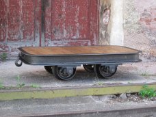 Industriële wagon tafel (nieuw!) NU MET 25% KORTING