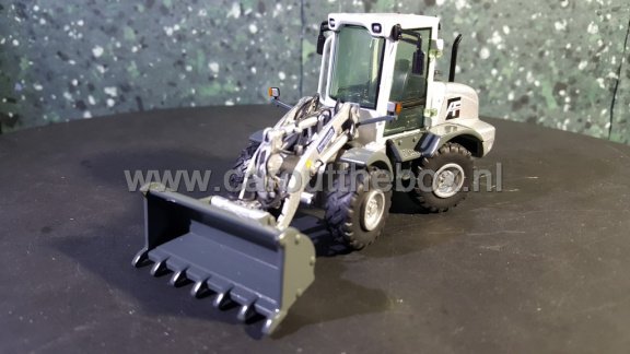 Liebherr L510 Stereo laadschop grijs 1:50 NZG - 3