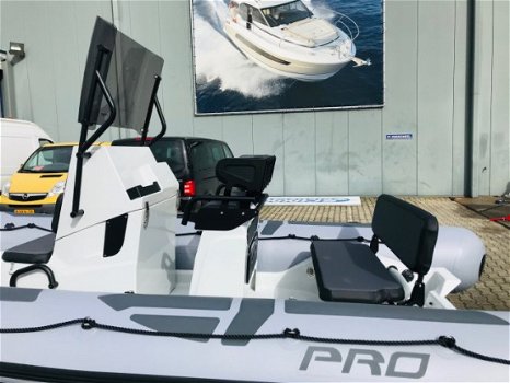 Zodiac Pro 5.5 met Suzuki 140pk - 5