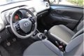 Toyota Aygo - 1.0 VVT-i X-fun | Rijklaar | Airco | Bluetooth | El. ramen | Garantie tot: 03-2021 - 1 - Thumbnail