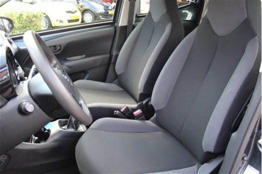 Toyota Aygo - 1.0 VVT-i X-fun | Rijklaar | Airco | Bluetooth | El. ramen | Garantie tot: 03-2021 - 1