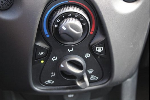 Toyota Aygo - 1.0 VVT-i X-fun | Rijklaar | Airco | Bluetooth | El. ramen | Garantie tot: 03-2021 - 1