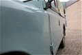 Land Rover 109 - 6 cilinder op gas - 1 - Thumbnail