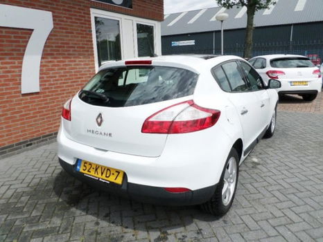 Renault Mégane - 1.6 Dynamique , Panoramadak , Navigatie - 1