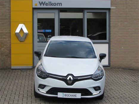 Renault Clio - TCe 90 Limited FABRIEKSGAR. T/M 17-09-2020 NAV / AIRCO/ Park sens. /LMV 16