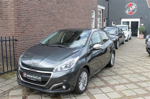 Peugeot 208 - 1.2 PureTech Style NAVIGATIE PDC AIRCO 5 DRS - 1