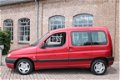 Peugeot Partner - 1.9 X Combispace Rolstoel vervoer 2001 144.688Km Origineel NL Airco Rolstoellift g - 1 - Thumbnail