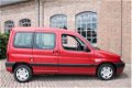 Peugeot Partner - 1.9 X Combispace Rolstoel vervoer 2001 144.688Km Origineel NL Airco Rolstoellift g - 1 - Thumbnail